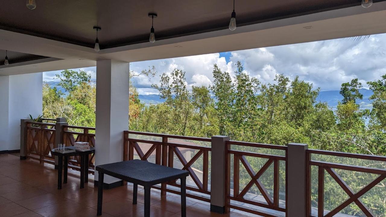 Bakawan Hideaway Resort And Restaurant Tomas Oppus ภายนอก รูปภาพ